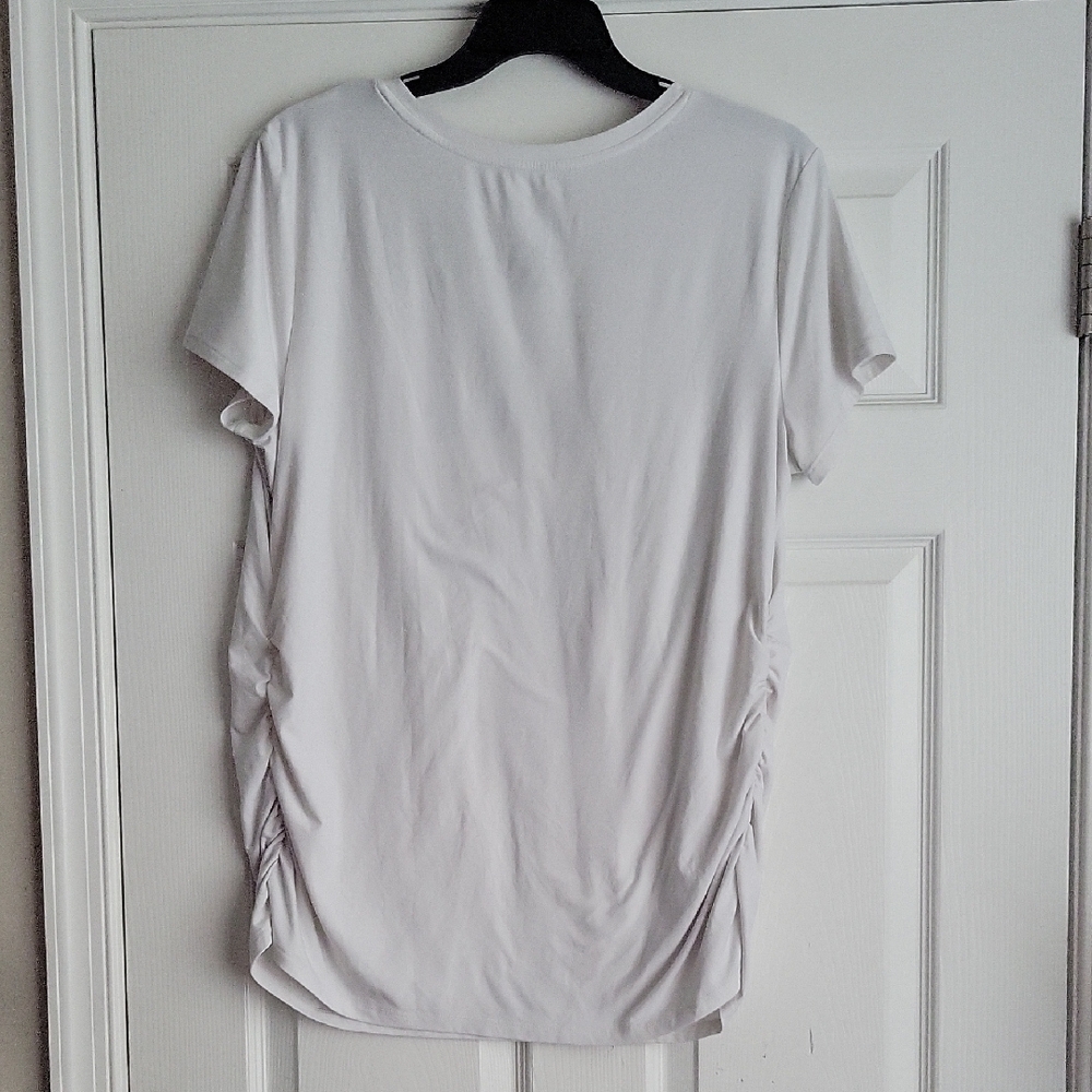 Time and Tru Maternity 'Babe in The USA' Graphic T-Shirt - Picture 5 of 9